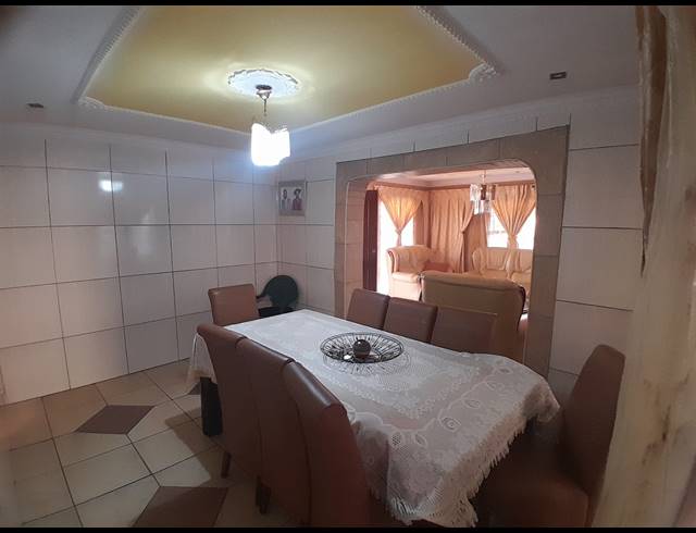 3 BEDROOM HOUSE FOR SALE IN MABOPANE  UNIT B